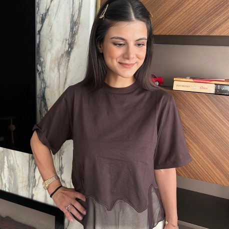 Tül detaylı tişört 