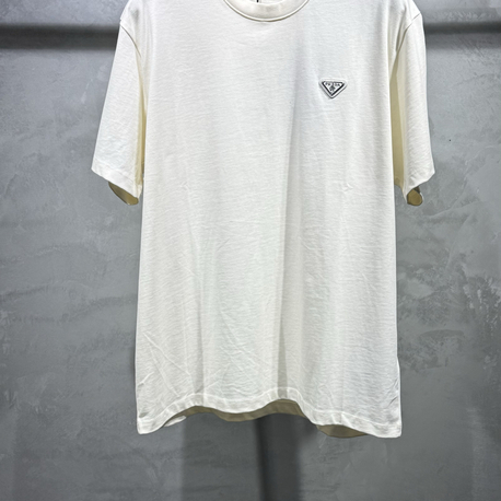 PRADA T-SHIRT