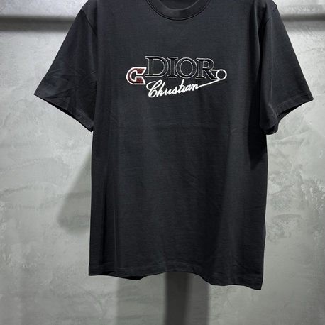 DIOR T-SHIRT
