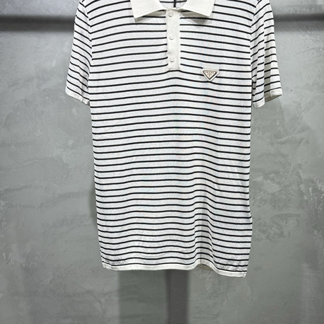 PRADA T-SHIRT
