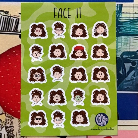 FACE IT - Kumral Kısa Kıvırcık