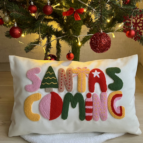 Santas Coming kırlent kılıfı