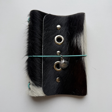 Cowhide Prag A6 no:4