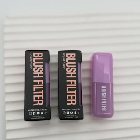 Huda Beauty Likit Allık 