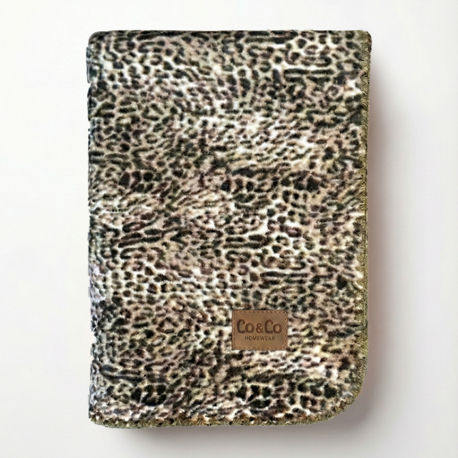 Wildcat – Leopar Desenli Yumuşak Polar TV Battaniyesi (135×175 cm)