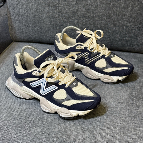 SPOR AYAKKABI 9060 model