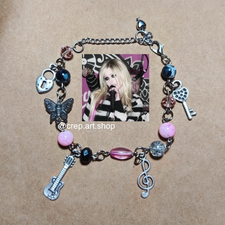 Avril Lavigne Bileklik