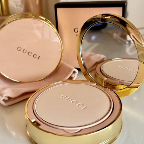 Gucci Pudra (Kılıfı ve Süngeri ile birlikte)