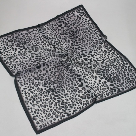 Leopar Desenli Şifon Eşarp 