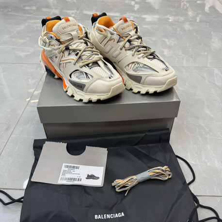 Balenciaga track beyaz orange