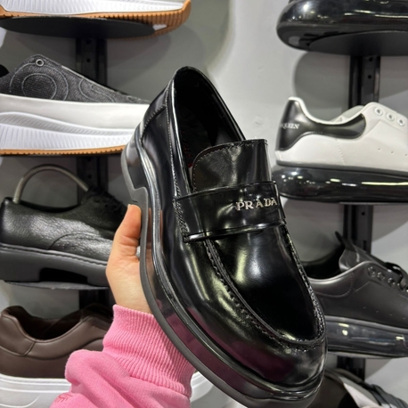SİYAH PRADA