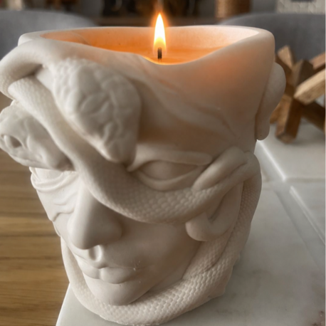 "Medusa" Mumu 