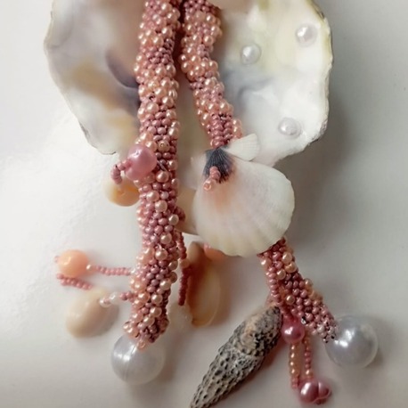 Ocean Whisper – Handmade Necklace with Seashells