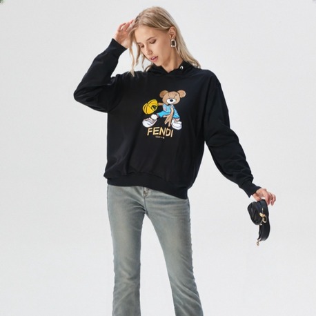 Kapşonlu Sweatshirt nakışlı