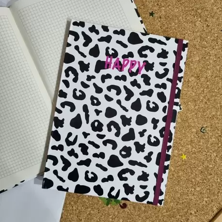 A4 Ölçü Büyük Kalın Kapaklı Kareli Defter