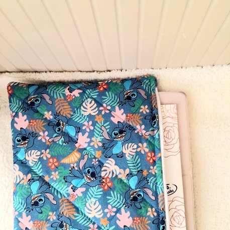 Sevimli Stitch desenli tablet kılıfı
