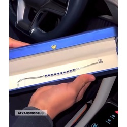 Swarovski Pırlanta Kesim Kare Safir Taş Bileklik