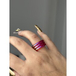 Çift halka koyu pembe yüzük