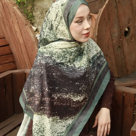 Sahira Desen Lina Şal