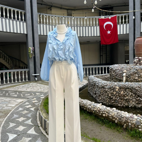 Kadın Fırfırlı V Yaka Tül Bluz