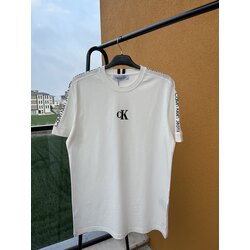 Ck Beyaz Omuz Detaylı