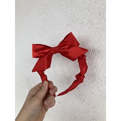 Kırmızı lohusa tacı