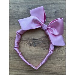 Pembe lohusa tacı