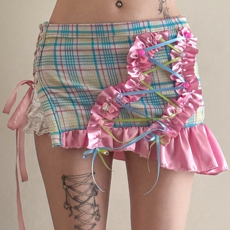 Dolly Up • Ekose Mini Etek