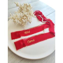 Kırmızı incili şifon kurdela 