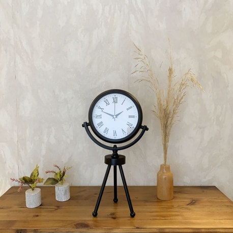 Siyah Metal Mini Tripod Roma Rakamlı Masa Saati 45×26 cm
