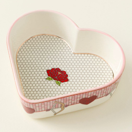 Anthropologie Valentine's Edition Kalp Şekil Kase