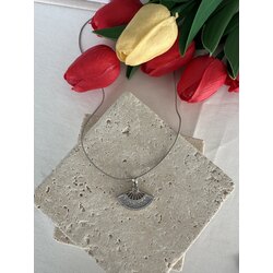 Silver Taşlı Yelpaze Kolye | Çelik
