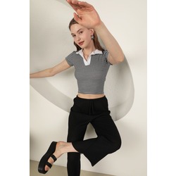 Polo Yaka Çizgili Kadın Crop-Siyah