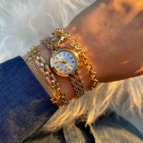Diana Model Charmlı Saat Gold
