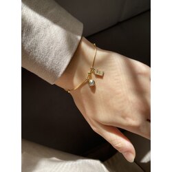 Harf Charmlı Gold Bileklik