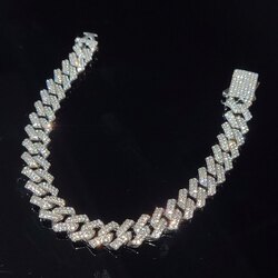 8mm Fullfilled Prong Bracelet