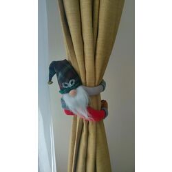 Christmas on the Curtain