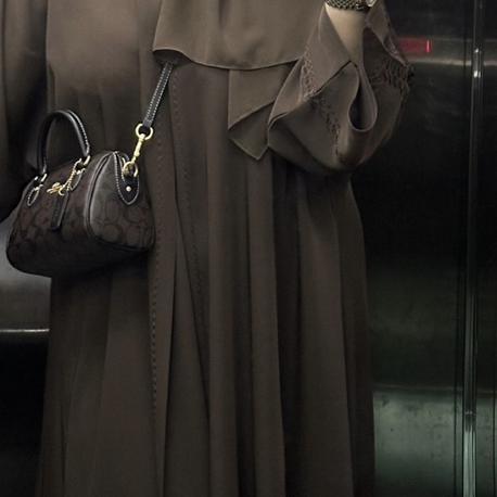 Kahve Nour abaya