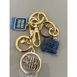 Mıu mıu charm siyah 