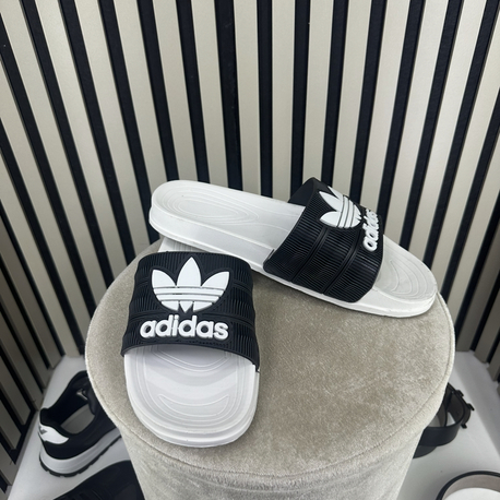 Adidas terlik
