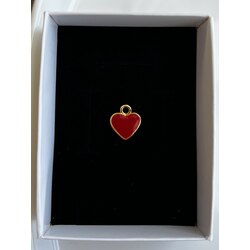 orta kırmızı kalp charm