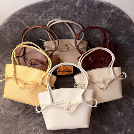 Coquette Style Fiyonklu Günlük Kol Çantası