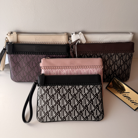 Mia Model Nakışlı Clutch Çanta