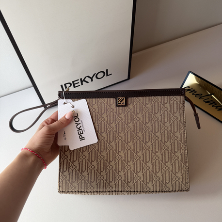 Mia Model Monogram Journey Clutch
