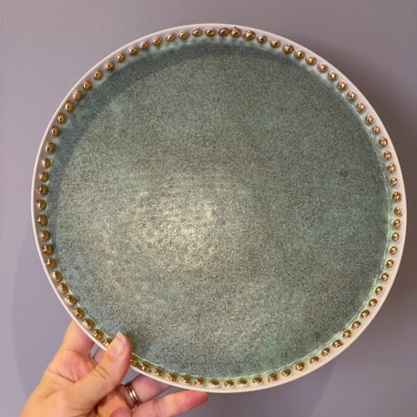 tabak&tepsi 26cm - beyaz zemin üzeri yeşil hareli