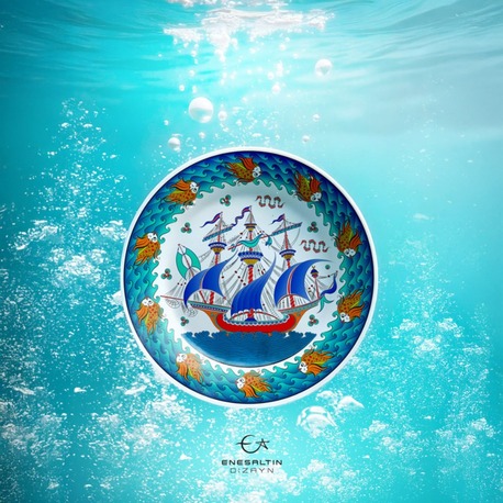 Perforated Stencil 30 cm. - Sultan of the Seas Galleon and Fish Wavy Edge Tile Pattern