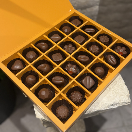 Sütlü Çikolata Karışık Spesiyal Çikolata 240gr