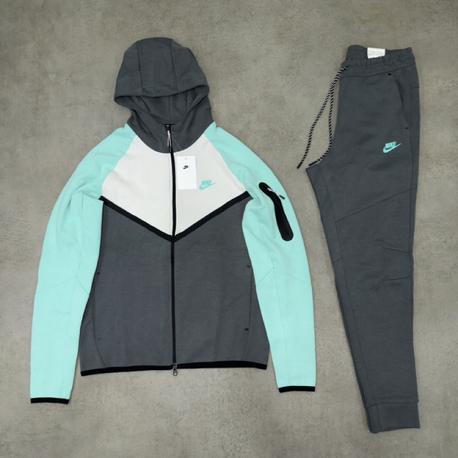 Nike Tech Fleece | Iron Grey Set