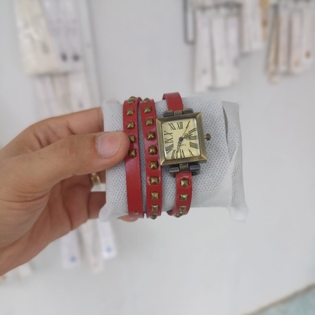  VİNTAGE DOLAMALI KOL SAATİ (KARE)