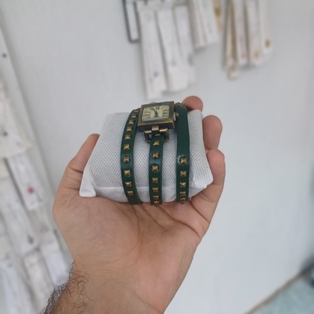VİNTAGE DOLAMALI KOL SAATİ (KARE)